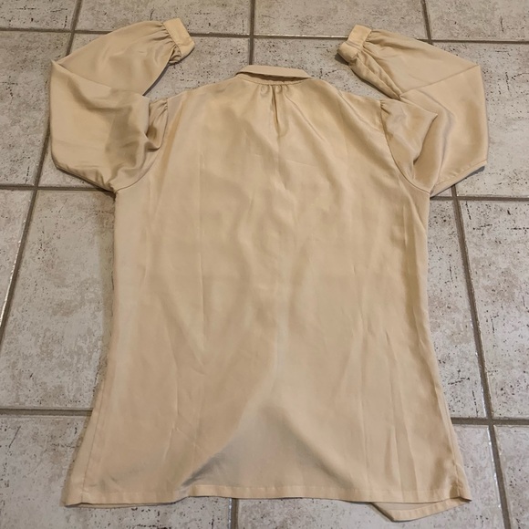 Vintage Marc D'Alcy Paris Tan Pleated Blouse Silky Secretary Shirt 80s/90s M - Picture 2 of 8